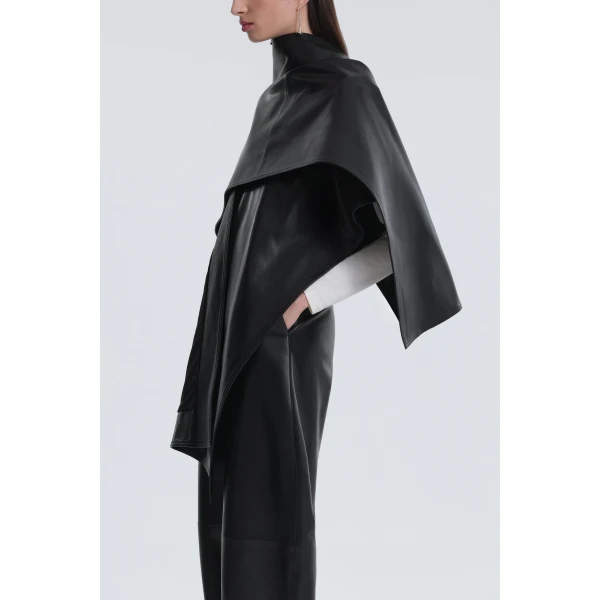 Parisian Leather Accessories at Coveti