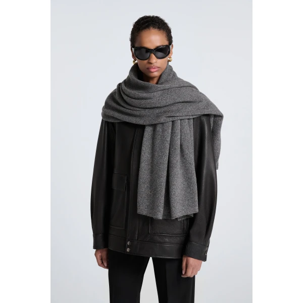 Parisian Leather Accessories at Coveti