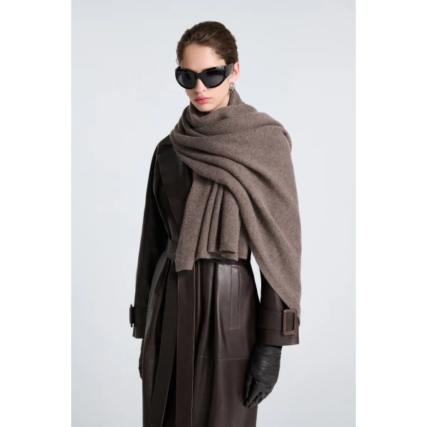 Parisian Leather Accessories at Coveti