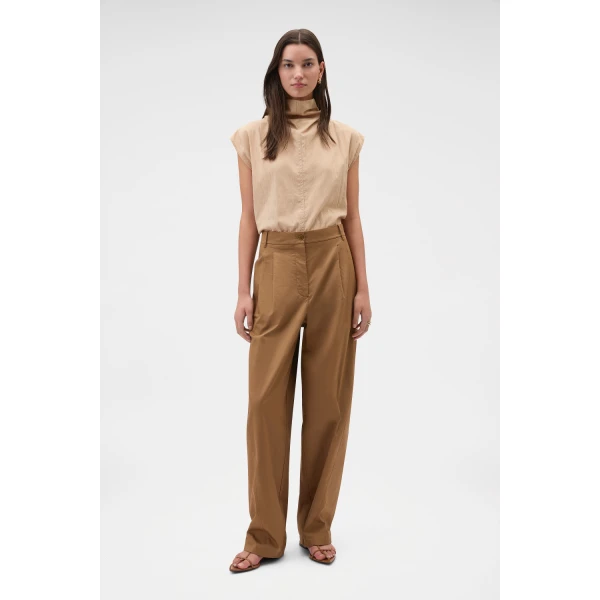 Oroton Cotton Pleat Curve Pant Dark Tobacco, view 2