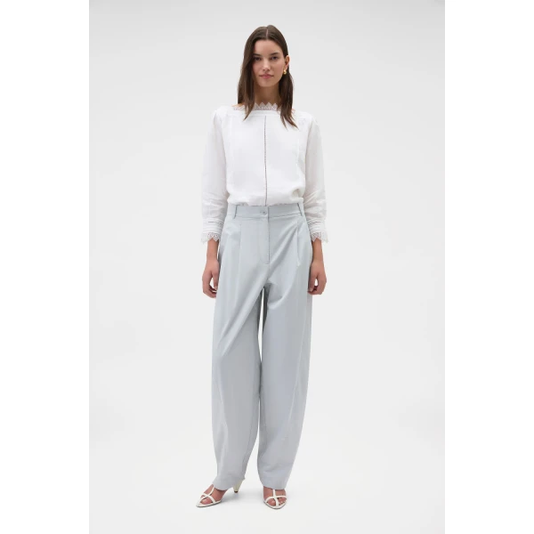 Oroton Cotton Pleat Curve Pant Pale Frost, view 3
