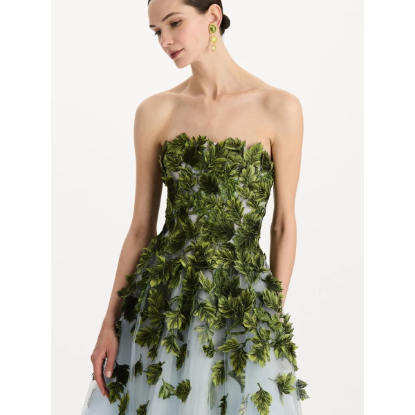 Oscar de la Renta Maple Leaf Appliqué Gown, view 5