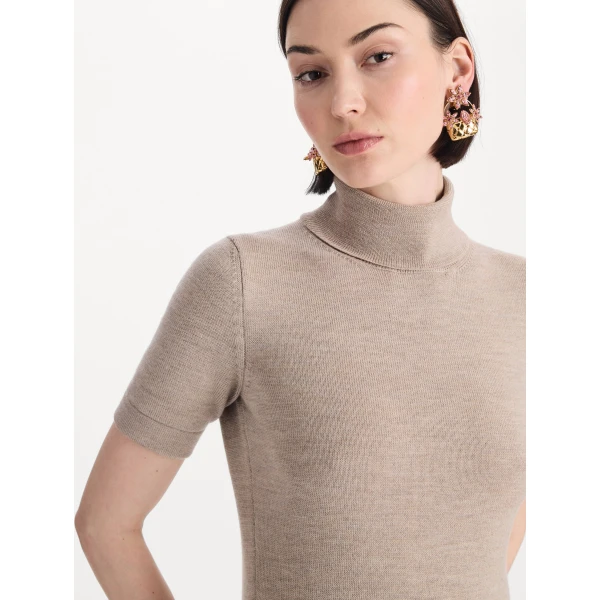 Oscar de la Renta Turtleneck Wool Short-Sleeve Pullover in Taupe, view 6