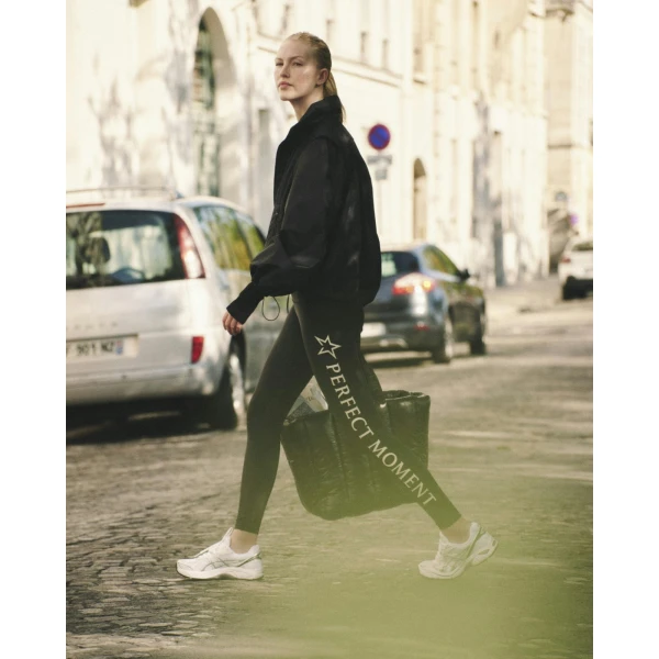 Perfect Moment Perfect Moment Logo Leggings in Black, view 5 | Leggings | Coveti