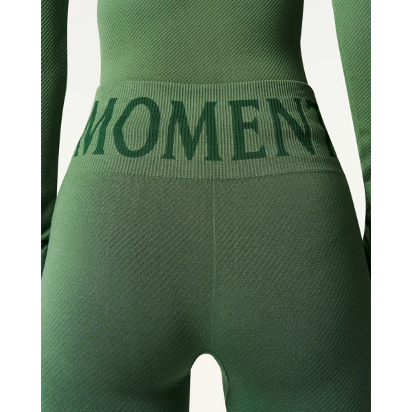 Perfect Moment Seamless Thermal Legging in Dark Green, view 5 | Leggings | Coveti