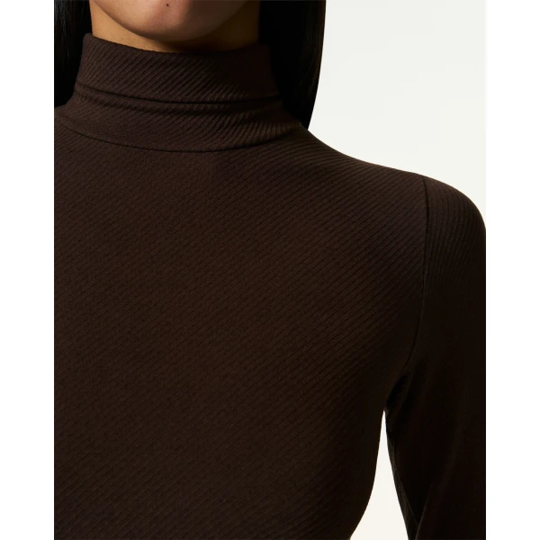 Perfect Moment Seamless Thermal Top in Brown, view 5 | Long Sleeve | Coveti