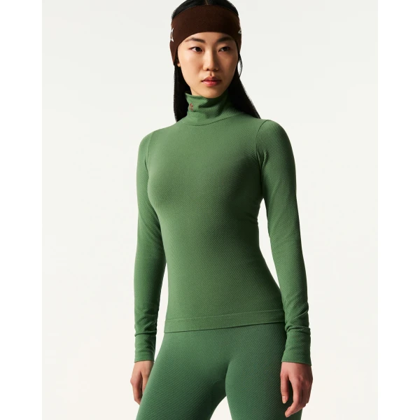Perfect Moment Seamless Thermal Top in Dark Green, view 3 | Long Sleeve | Coveti