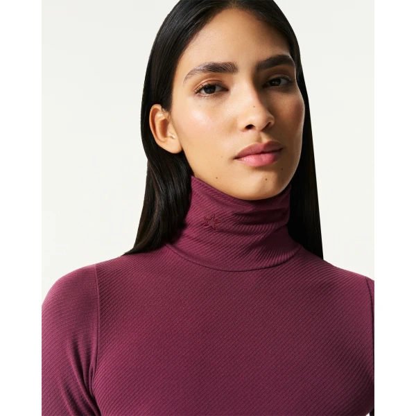 Perfect Moment Seamless Thermal Top in Wine, view 4 | Long Sleeve | Coveti