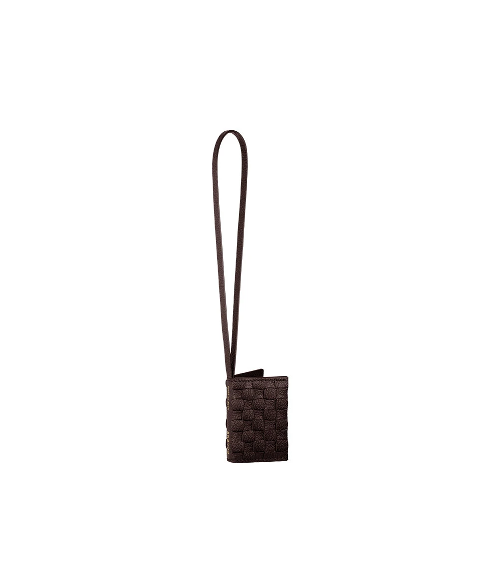 Polène The Writer Charm in Ebony Polène The Writer Charm in Ebony | Bag charms | Coveti