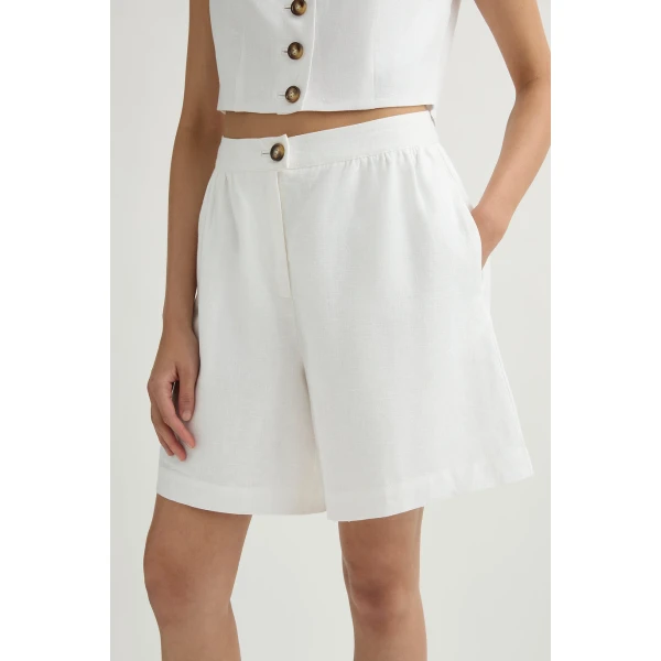Posse Dakota Short in Ivory | Shorts | Coveti, view 2