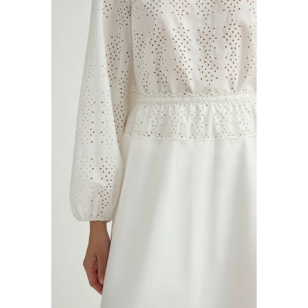 Posse Harriet Skirt in Vintage White | Midi Skirts | Coveti, view 3