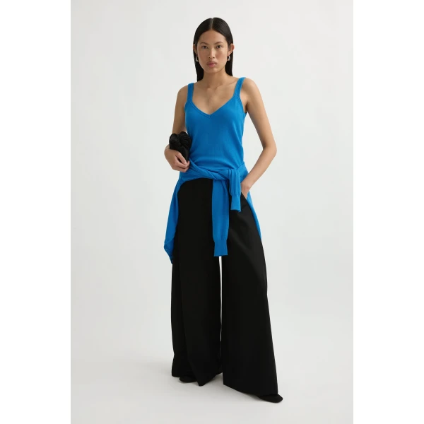 Posse Petra Tank in Bright Blue | Sleeveless | Coveti, view 3