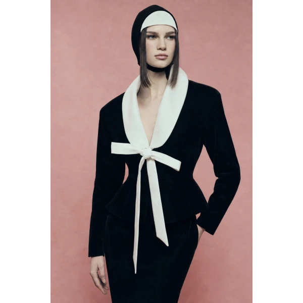 Rasario Velvet Fitted Jacket with Satin Collar in Black, view 3