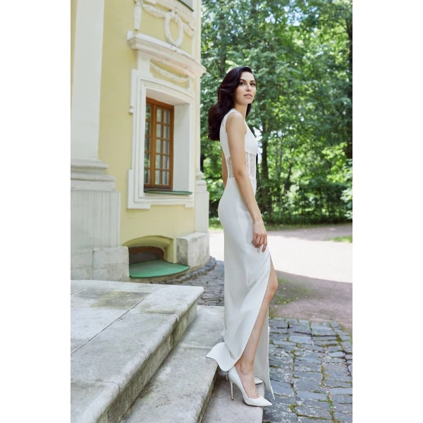 Rasario Daniela Wedding Dress in White, view 4
