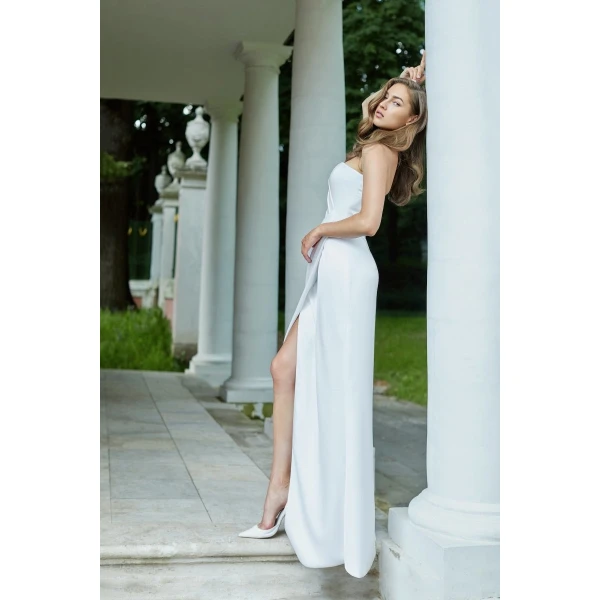 Rasario Jasmine Wedding Dress in White, view 4