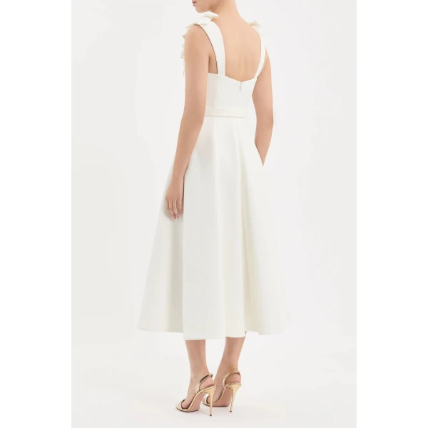 98% polyester and 2% elastane