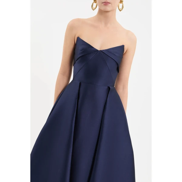 designer dresses at Coveti