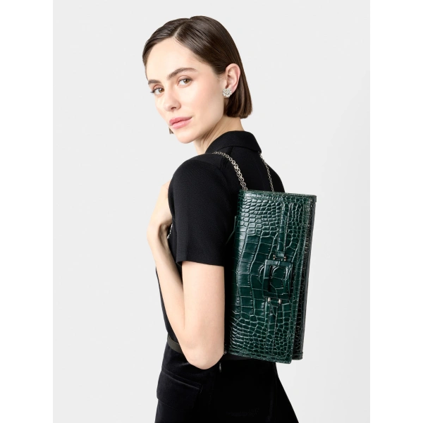 Roger Vivier Belle Vivier Clutch in Green Leather, view 4 | Clutch Bags