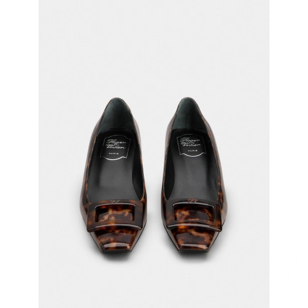 Roger Vivier Belle Vivier Pumps in Brown Patent Leather, view 2 | Kitten Heels