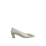 Roger Vivier Belle Vivier Pumps in Green Patent Leather | Kitten Heels