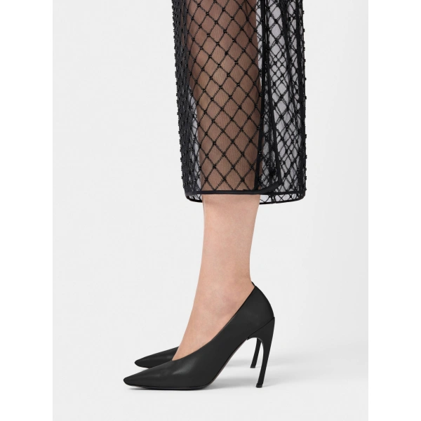 Roger Vivier Choc Pumps in Black Leather, view 4 | Pumps