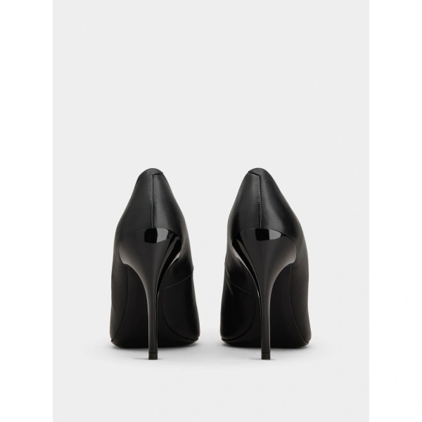 Roger Vivier Choc Pumps in Black Leather, view 6 | Pumps