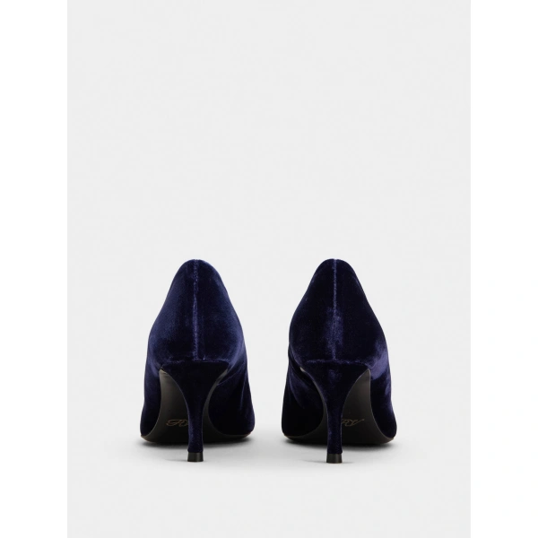 Roger Vivier Flower Strass Buckle Pumps in Navy Blue Velvet, view 4 | Pumps