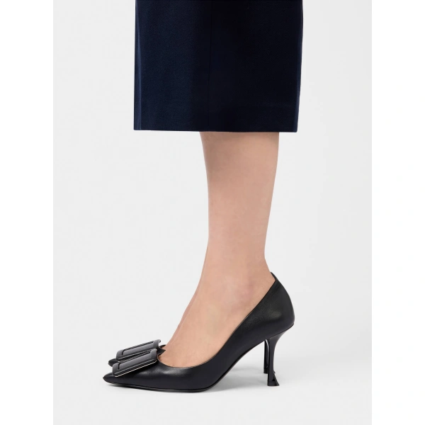 Roger Vivier Viv' in the City D'Orsay Pumps in Black Leather, view 4 | Pumps