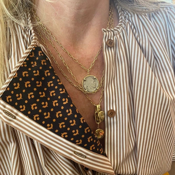 Rosa de la Cruz Buffalo Nickel Coin Pendant in 18K Yellow Gold, White Diamond | Fine Pendants and Charms | Coveti