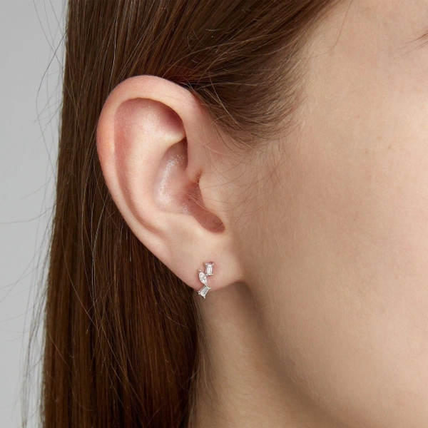 Rosa de la Cruz Cascade Earring 'a' in 18K White Gold, White Diamond, Single | Fine Earrings | Coveti