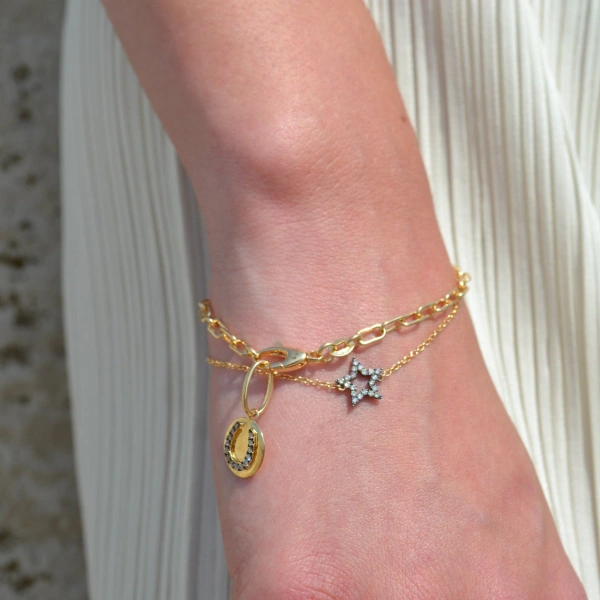 Rosa de la Cruz Classic Chunky Chain Bracelet in 18K Yellow Gold | Fine Bracelets | Coveti