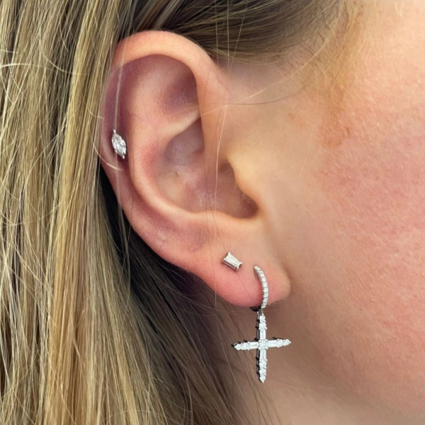 Rosa de la Cruz Diamond Cross Hanging Earring in 18K White Gold, White Diamond, Single | Fine Earrings | Coveti