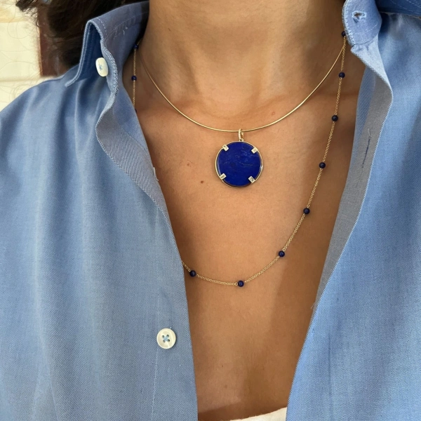 Rosa de la Cruz Lapis Coin Pendant in 18K Yellow Gold, Lapis and White Diamond | Fine Pendants and Charms | Coveti