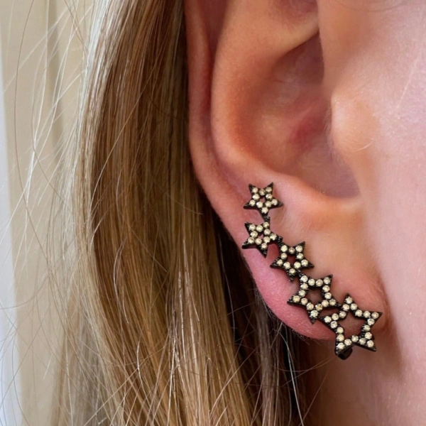 Rosa de la Cruz Multistar Earcuff in 18K Rhodium Gold and White Diamond, Pair | Fine Earrings | Coveti