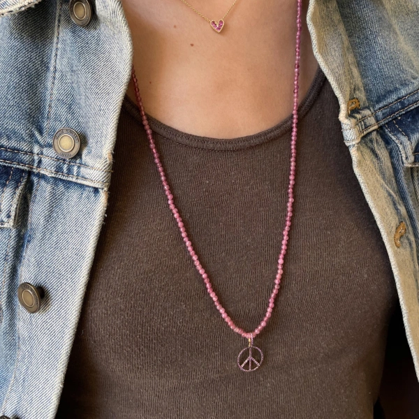 Rosa de la Cruz Peace Beads in 18K Yellow Gold, Light Jade and Green Garnet | Fine Necklaces | Coveti