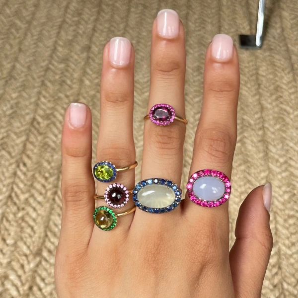 Rosa de la Cruz Round Cabochon Gem Ring in 18K Rose Gold, Lemon Quartz and Blue Sapphire | Fine Rings | Coveti