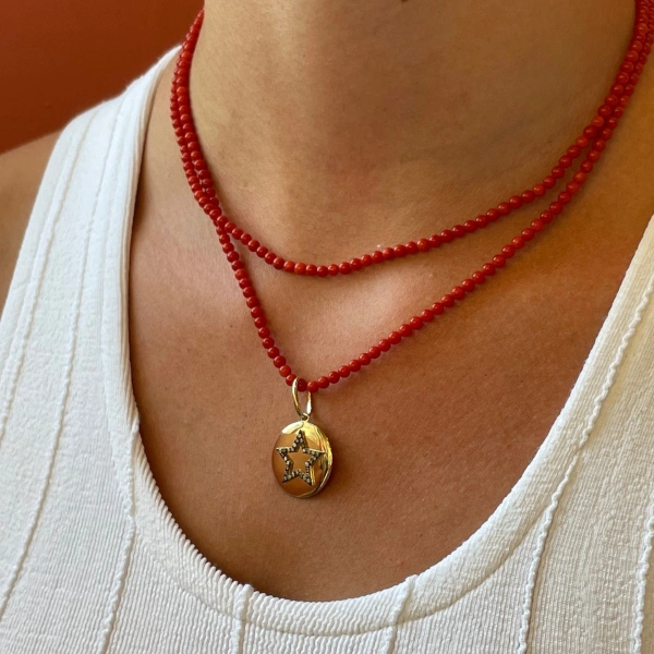 Rosa de la Cruz Star Medallion in 18K Yellow Gold, Brown Diamond | Fine Pendants and Charms | Coveti
