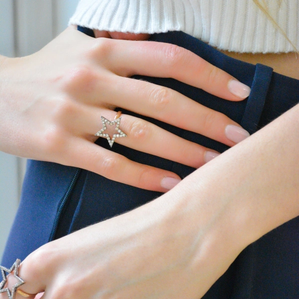 Rosa de la Cruz Star Ring 20mm in 18K Rose Gold, Brown Diamond | Fine Rings | Coveti
