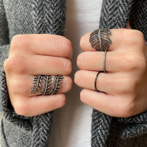 Rosa de la Cruz Triple Ivy Ring in 18K Rhodium Gold and Brown Diamond | Fine Rings | Coveti