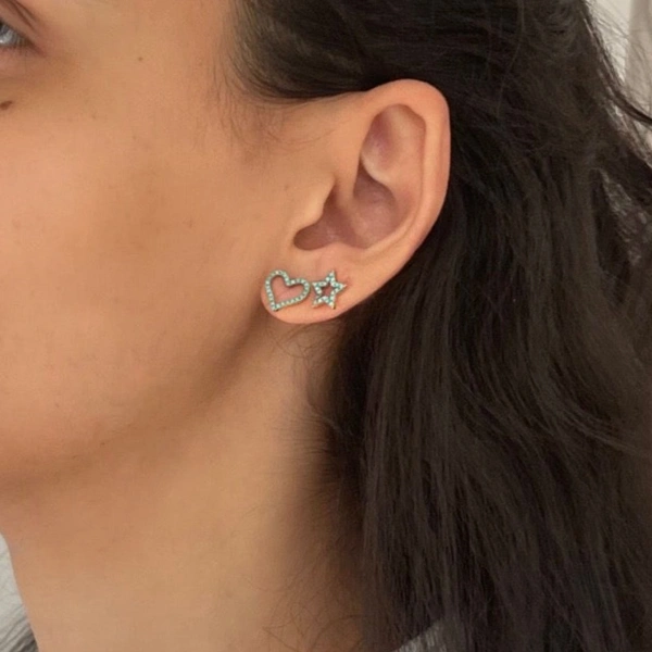 Rosa de la Cruz Turquoise Heart Studs in 18K Yellow Gold, Turquoise, Pair | Fine Earrings | Coveti