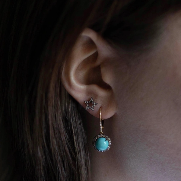 Rosa de la Cruz Turquoise and Diamond Cabochon Earrings in 18K Yellow Gold, Turquoise and Brown Diamond, Pair | Fine Earrings | Coveti