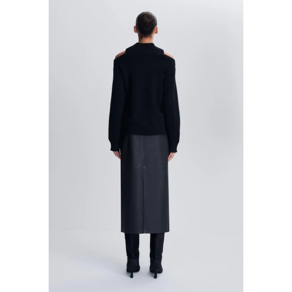 Alessa Cashmere Sweater in Black - Image 5