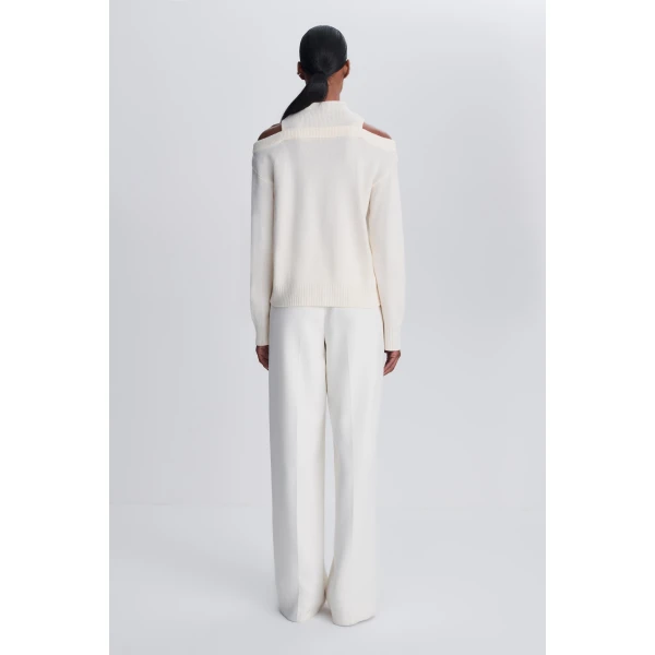 Alessa Cashmere Sweater in Ivory - Image 5