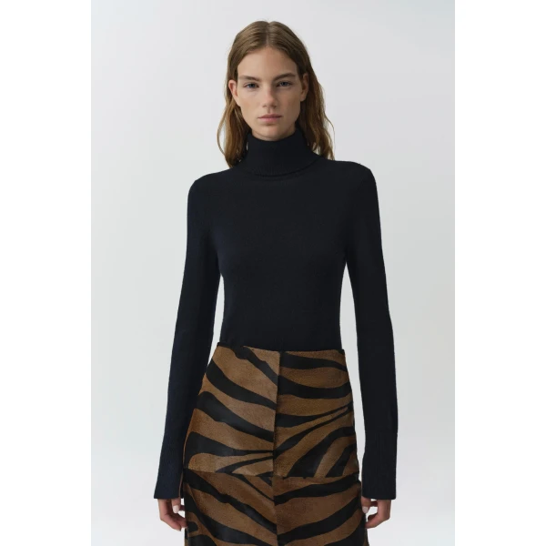 Los Angeles Designer Ready-to-Wear at Coveti