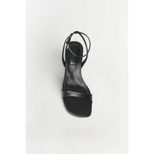 Los Angeles Designer Shoes and Bags at Coveti