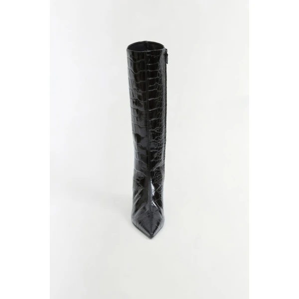 Los Angeles Designer Shoes and Bags at Coveti