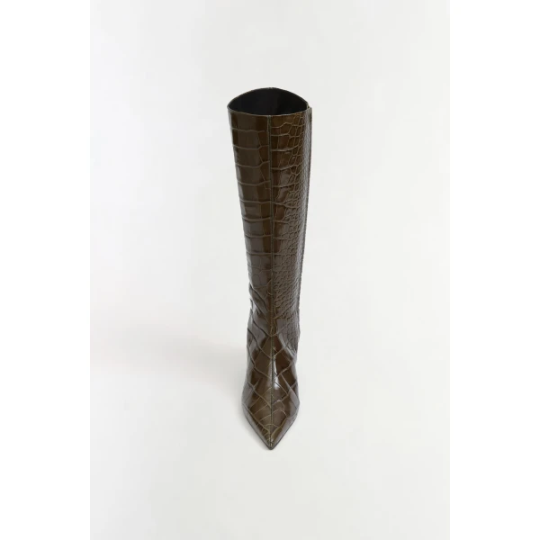 Los Angeles Designer Shoes and Bags at Coveti
