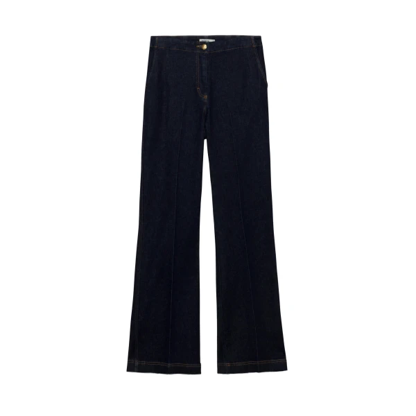 Kenna Jean in Rinse