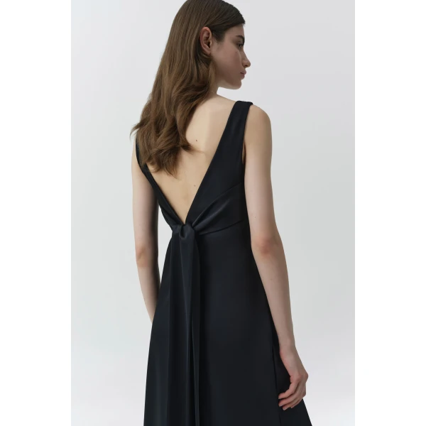 Lea Lace Gown in Black Multi - Image 5