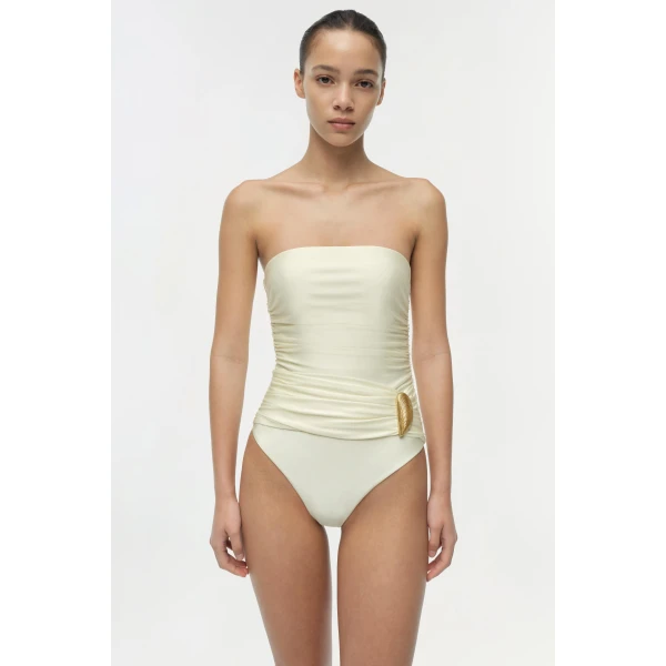 Los Angeles Designer Ready-to-Wear at Coveti